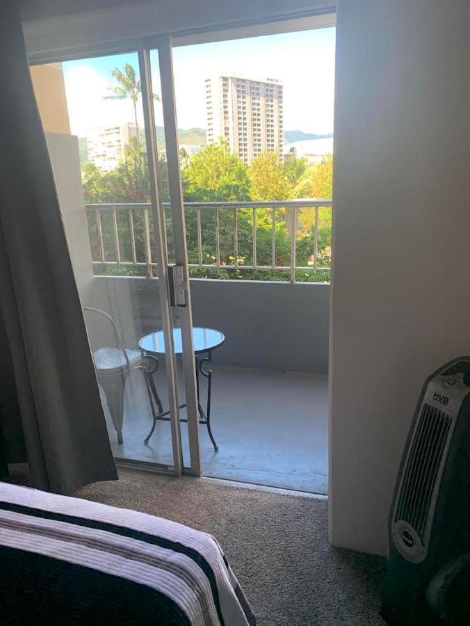 Ocean And Mountain View Condo - Free Reserved Parking Honolulu Extérieur photo